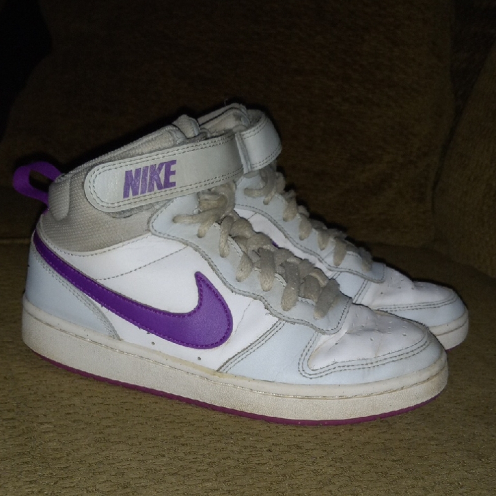 Nike White, Gray and Purple Hightop Sneakers Sz. 5Y